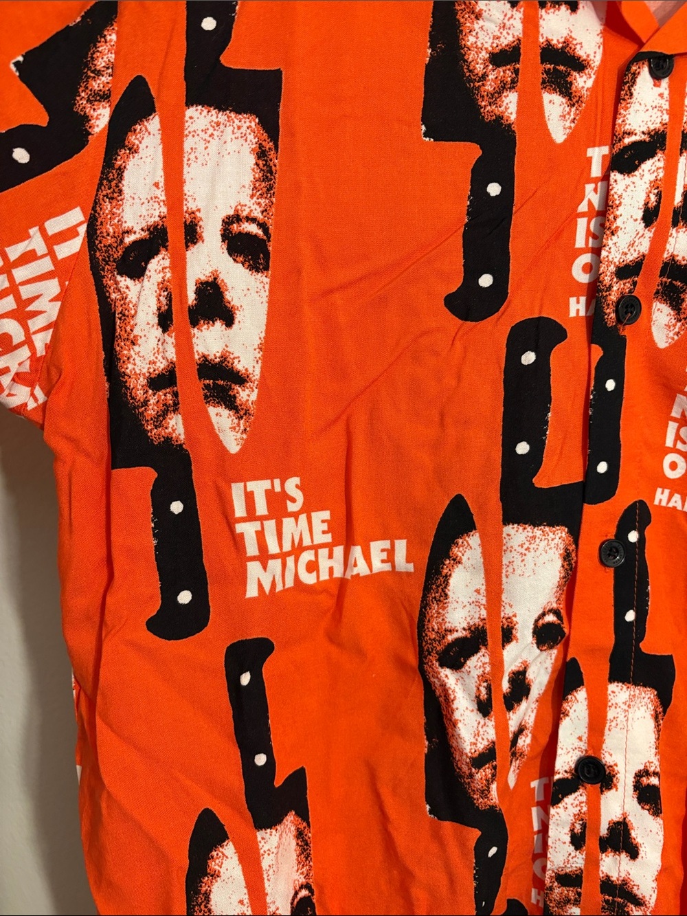 Halloween II Orange Graphic Short-Sleeve Shirt size medium - Picture 4 of 6